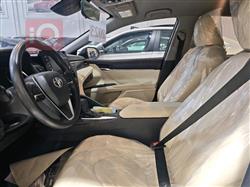 تۆیۆتا کامری